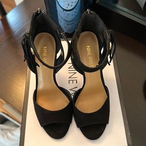 EUC Nine West Suede Stiletto Sandals